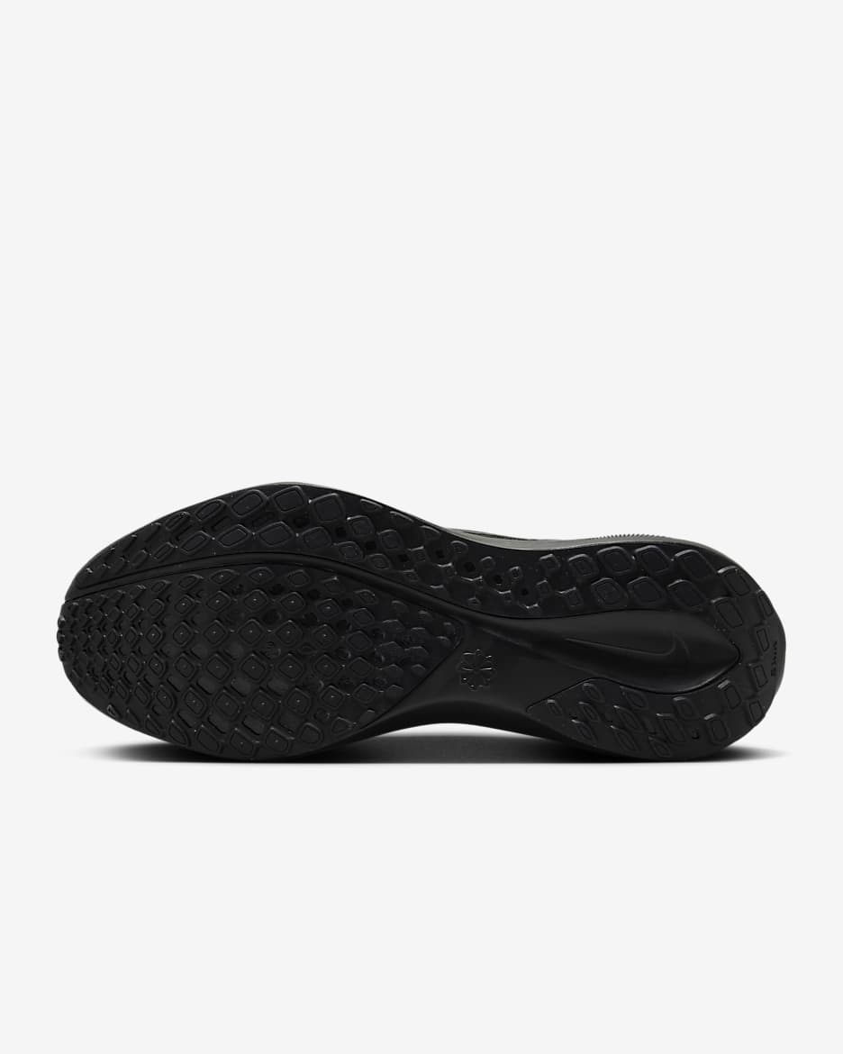 Nike pegasus womens black and white deals